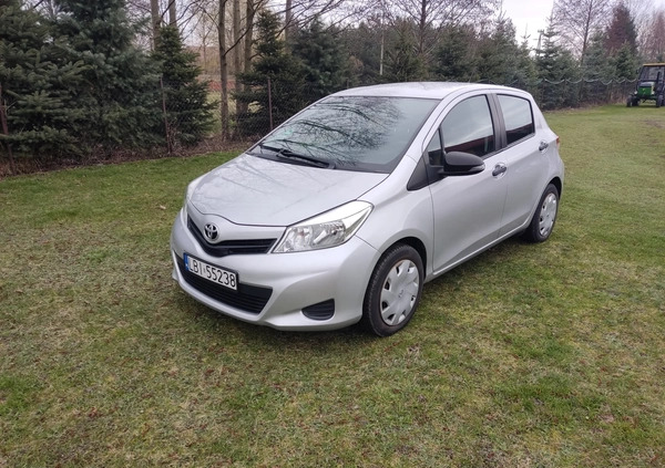 Toyota Yaris cena 24500 przebieg: 168300, rok produkcji 2013 z Świdnik małe 154